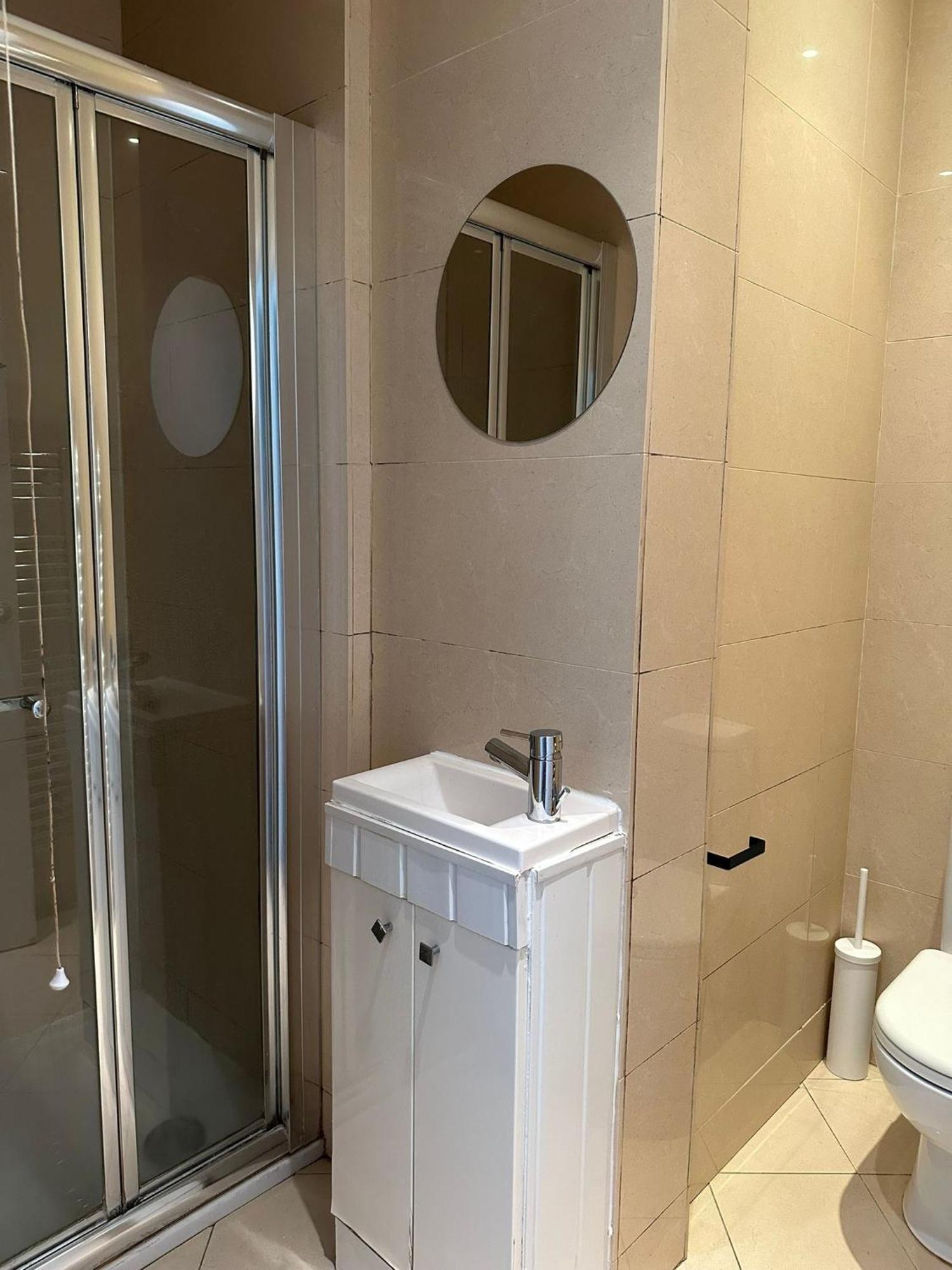 Golders Green Apartment London Bagian luar foto